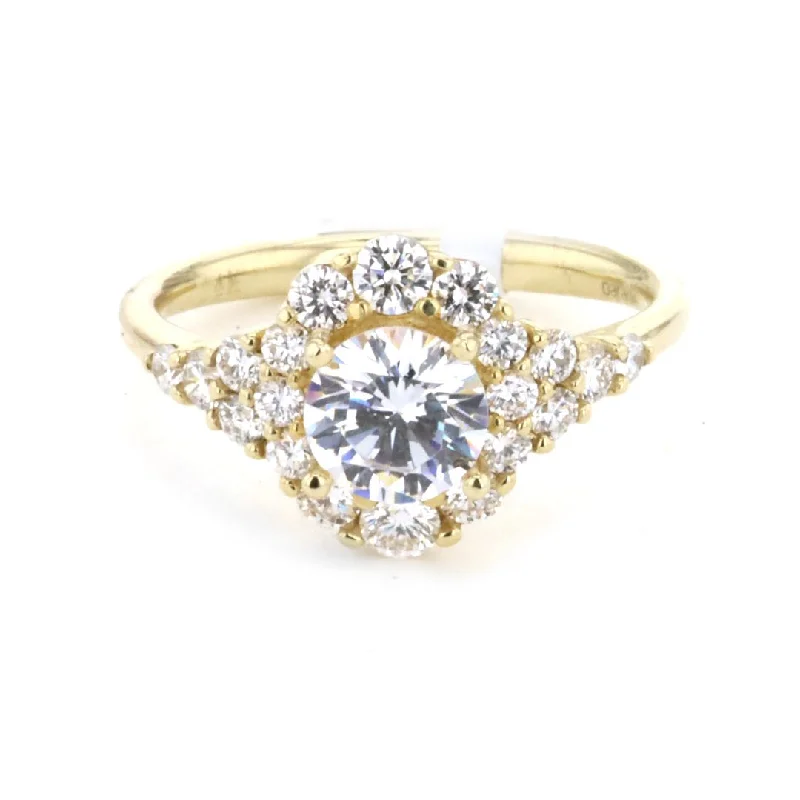 0.64 ctw Diamond Halo Engagement Ring