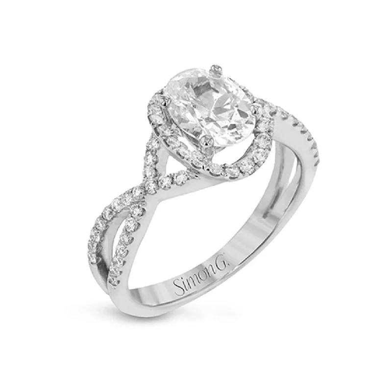 0.42 ctw Diamond Halo Engagement Ring