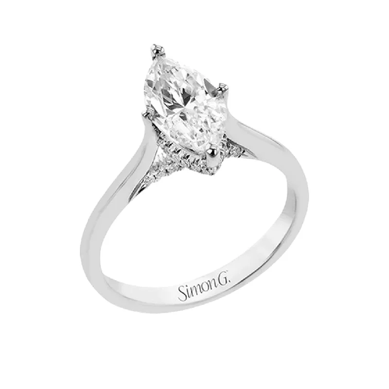 0.14 ctw Diamond Halo Engagement Ring